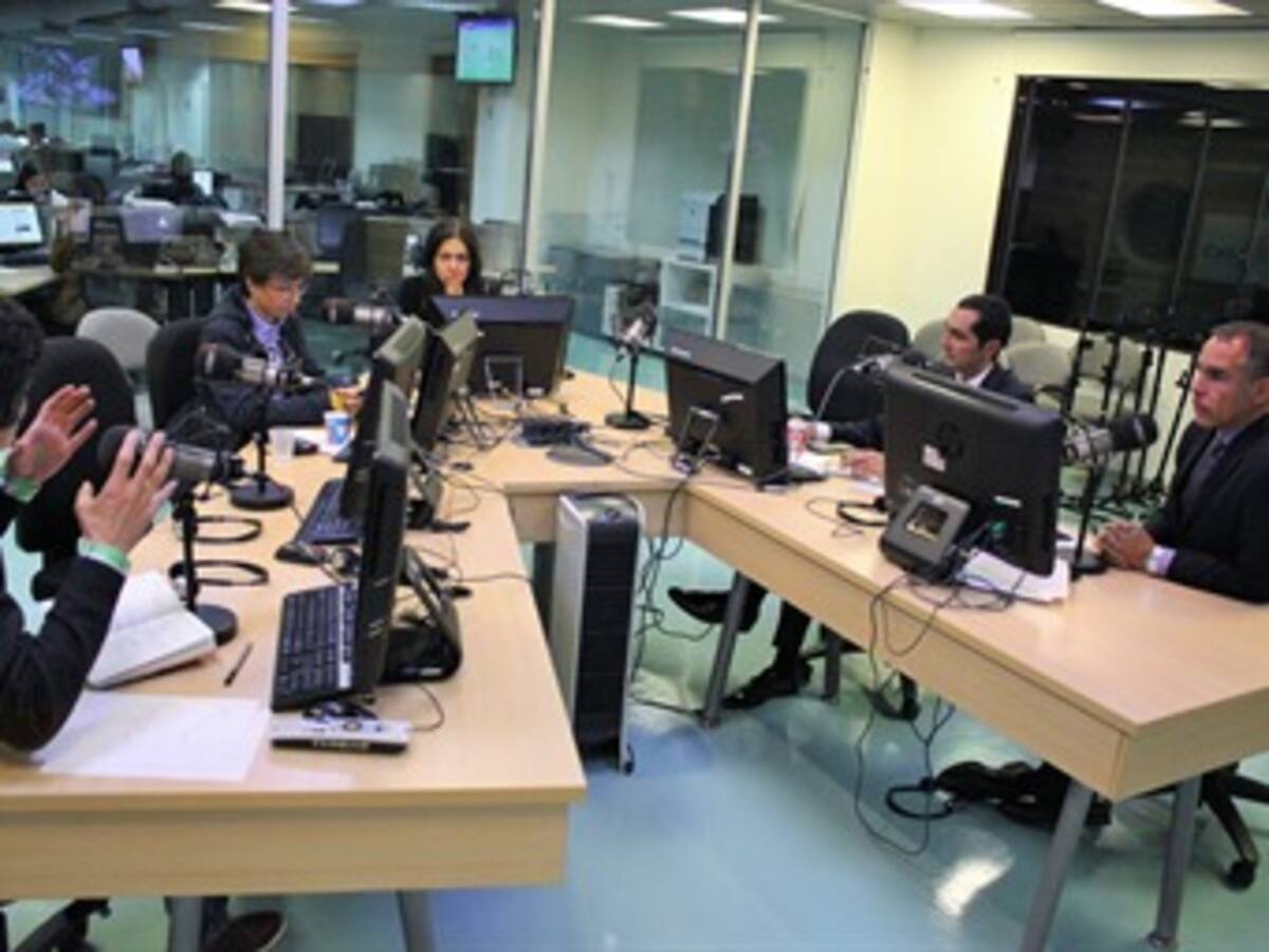 Panelistas del 10 de marzo en Hora 20
