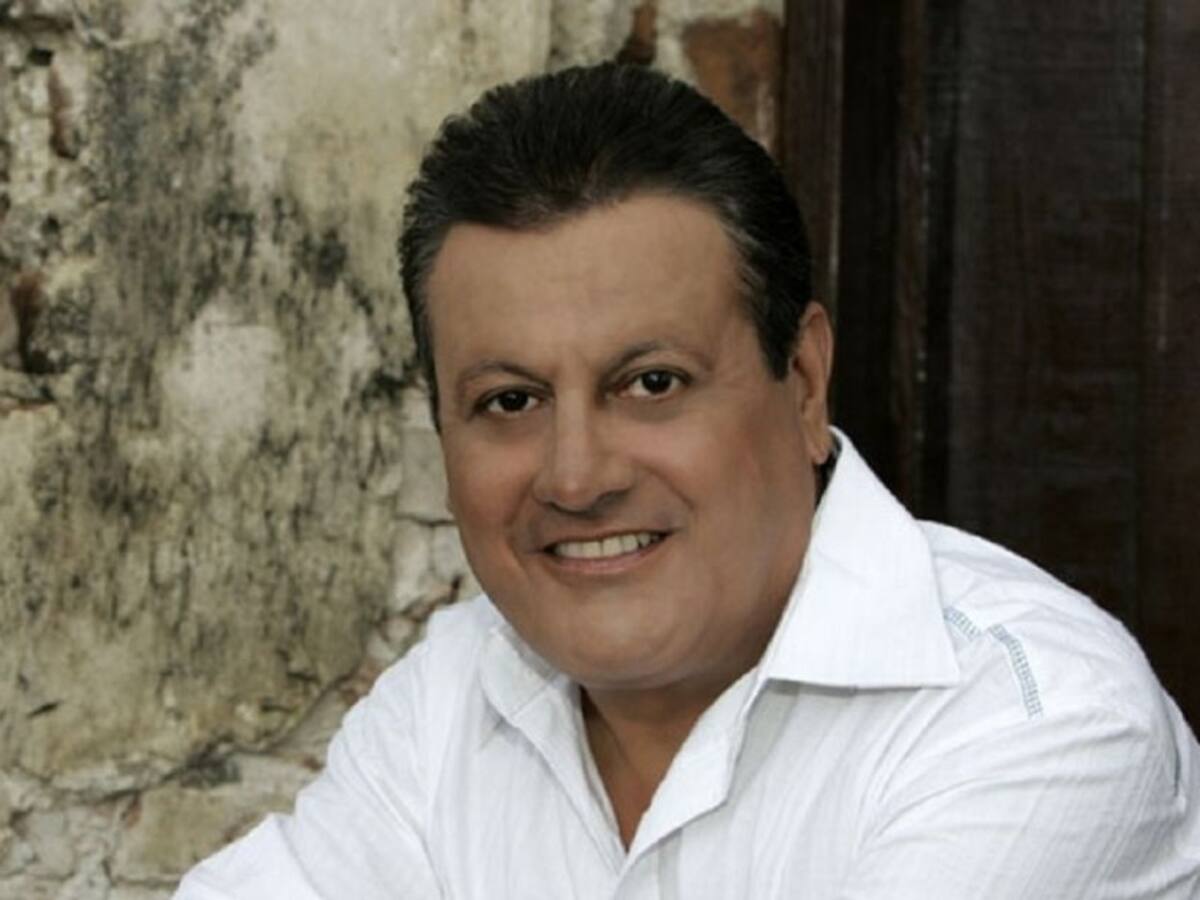 Diagnostican con COVID al salsero Ismael Miranda
