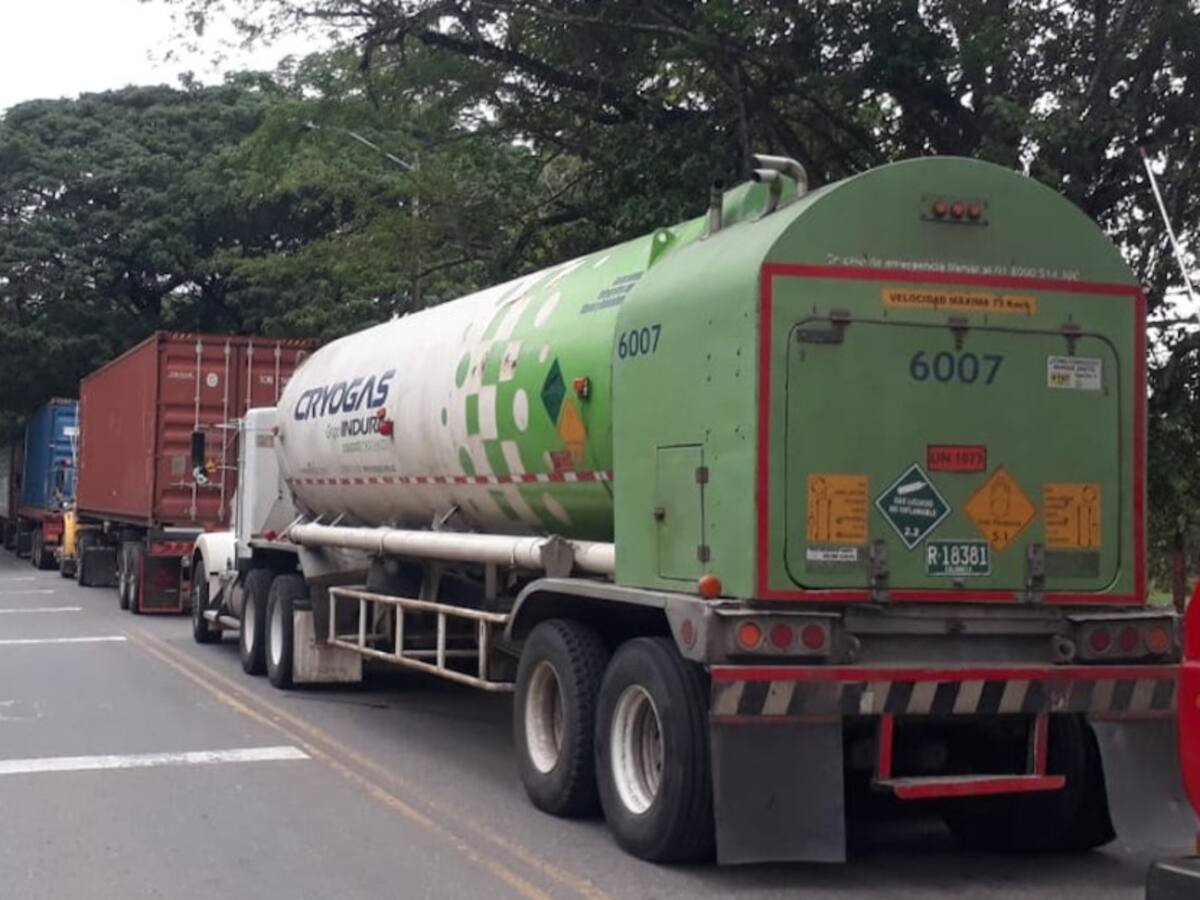 700 mil pesos más le cuesta a los camioneros el cierre en la vía al Urabá