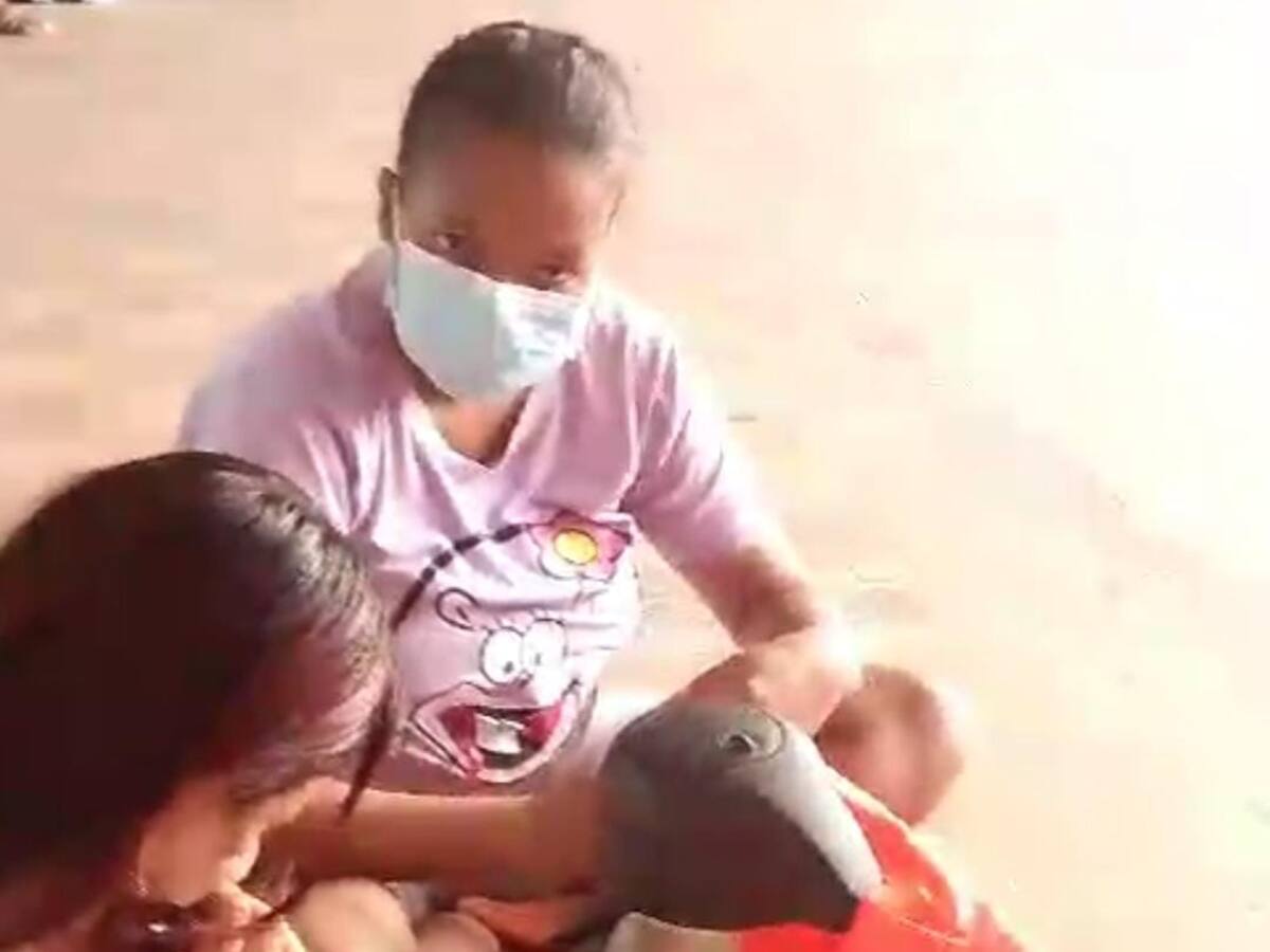 Se encadenaron frente a la Nueva EPS de Puerto Boyacá