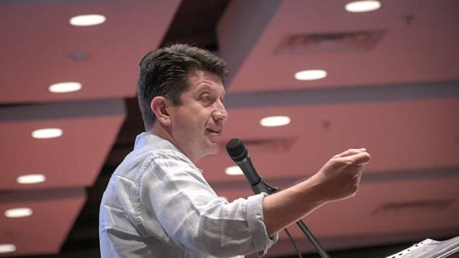 Ministro de Defensa en conversatorio de seguridad en Ibagué