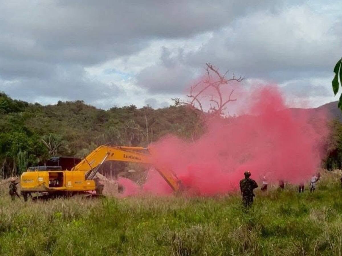 Policía anuncia medidas para frenar consumo de combustibles por minería ilegal en el sur del Tolima
