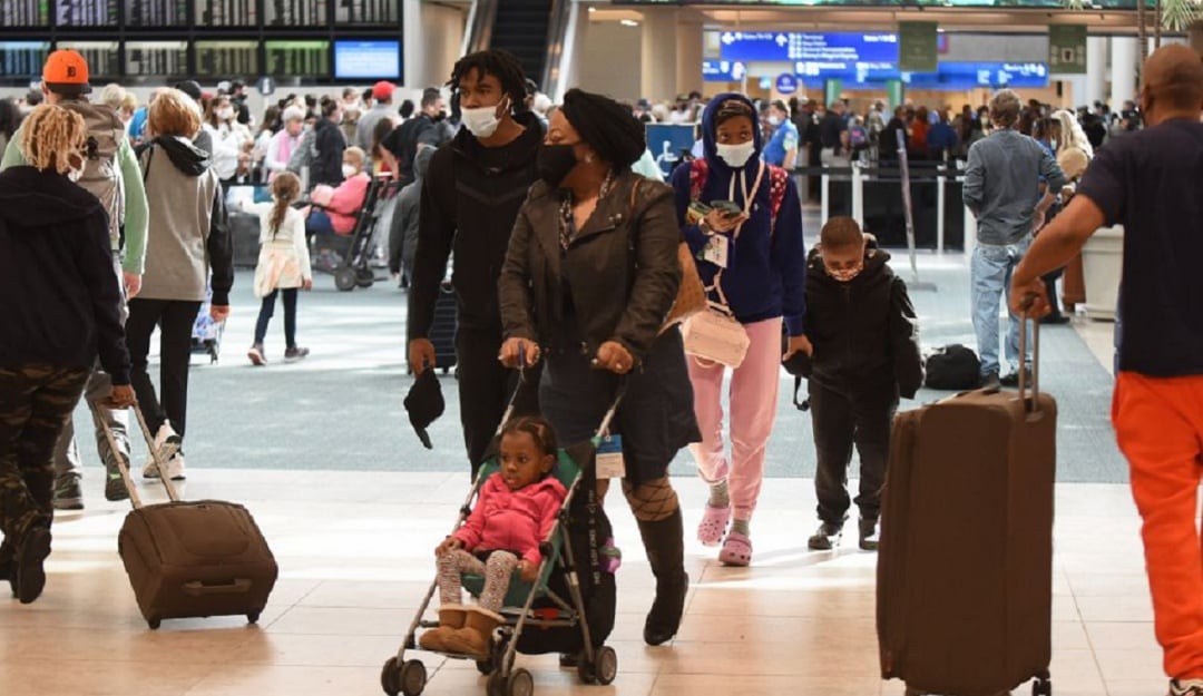 Seguimiento a viajeros por variante Ómicron  