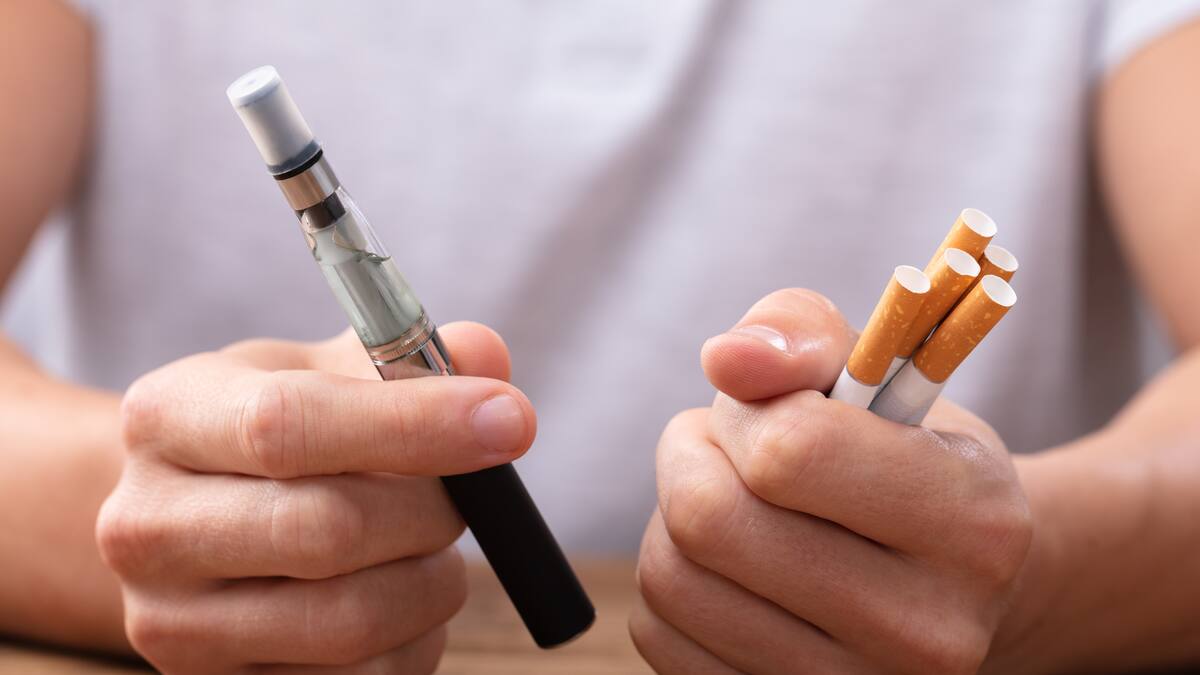Proyecto busca prohibir venta tabaco y cigarrillos electrónicos a menores de 21 años