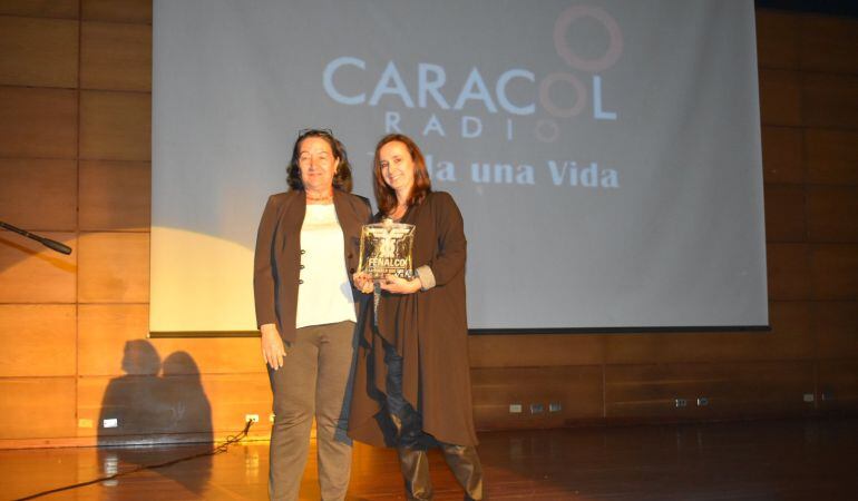 Grente de Caracol recibe premio a Toda Una Vida