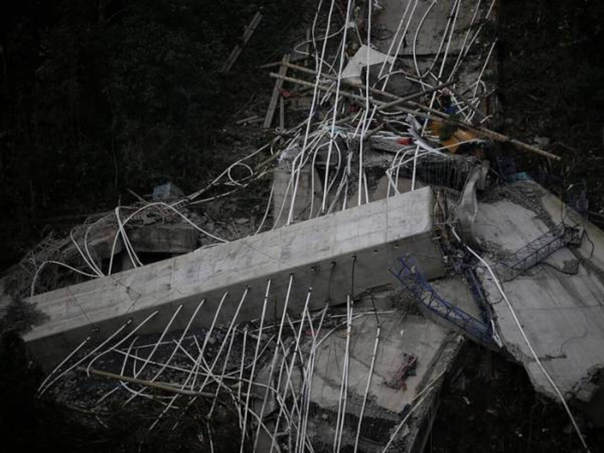 Gobierno y Coviandes a responder por caída del puente de Chirajara