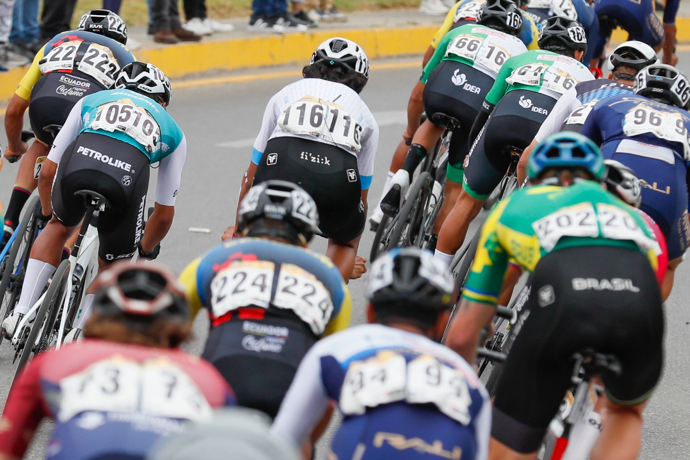 El Tour Colombia llega a su segunda mitad en las carreteras colombianas / EFE