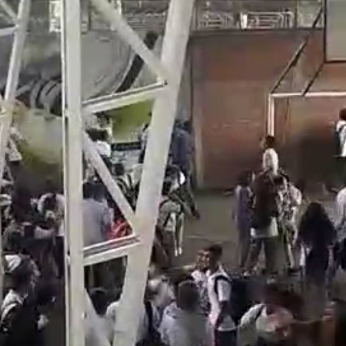 Denuncian batalla campal en colegio de Armenia por partido de fútbol
