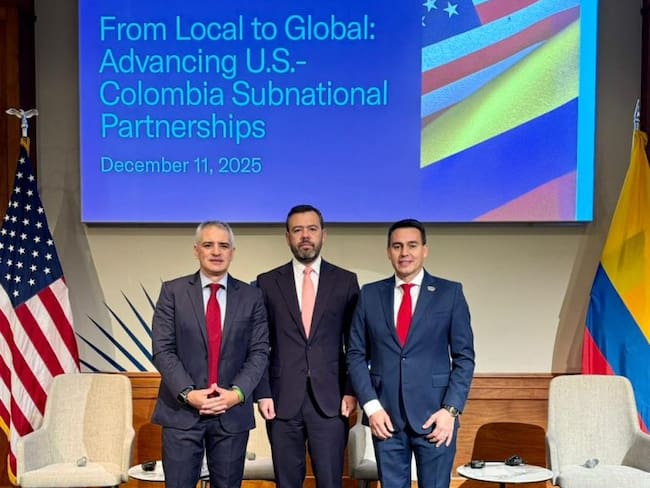 Alcalde de Manizales, Bogotá y Gobernador de Antioquia.