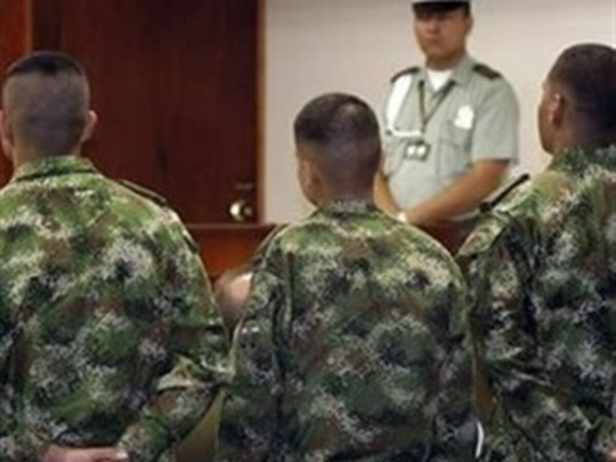 Destituyen a 12 militares por falso positivo
