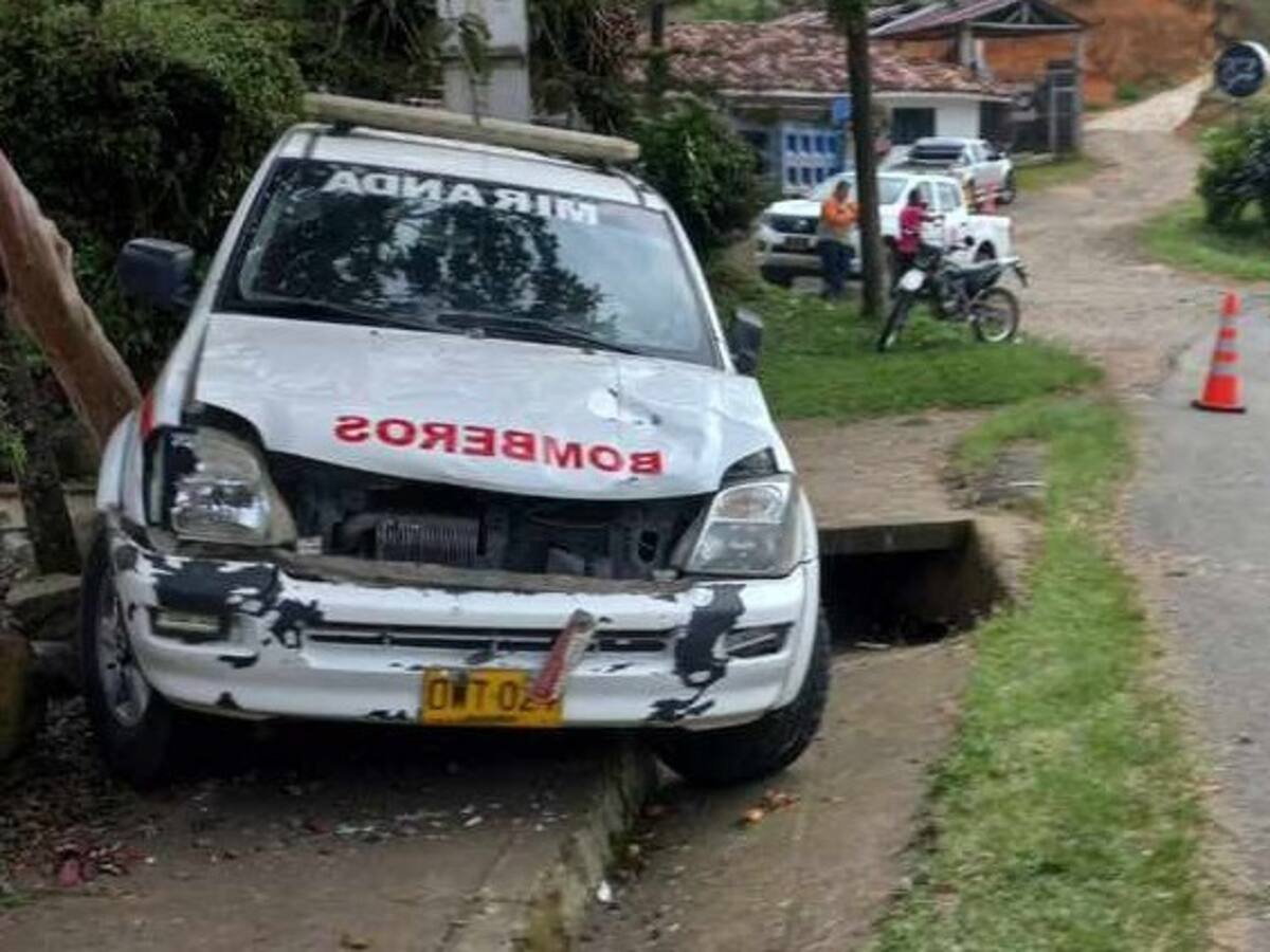 Camioneta de los Bomberos arrolló a cuatro menores en la vía Panamericana