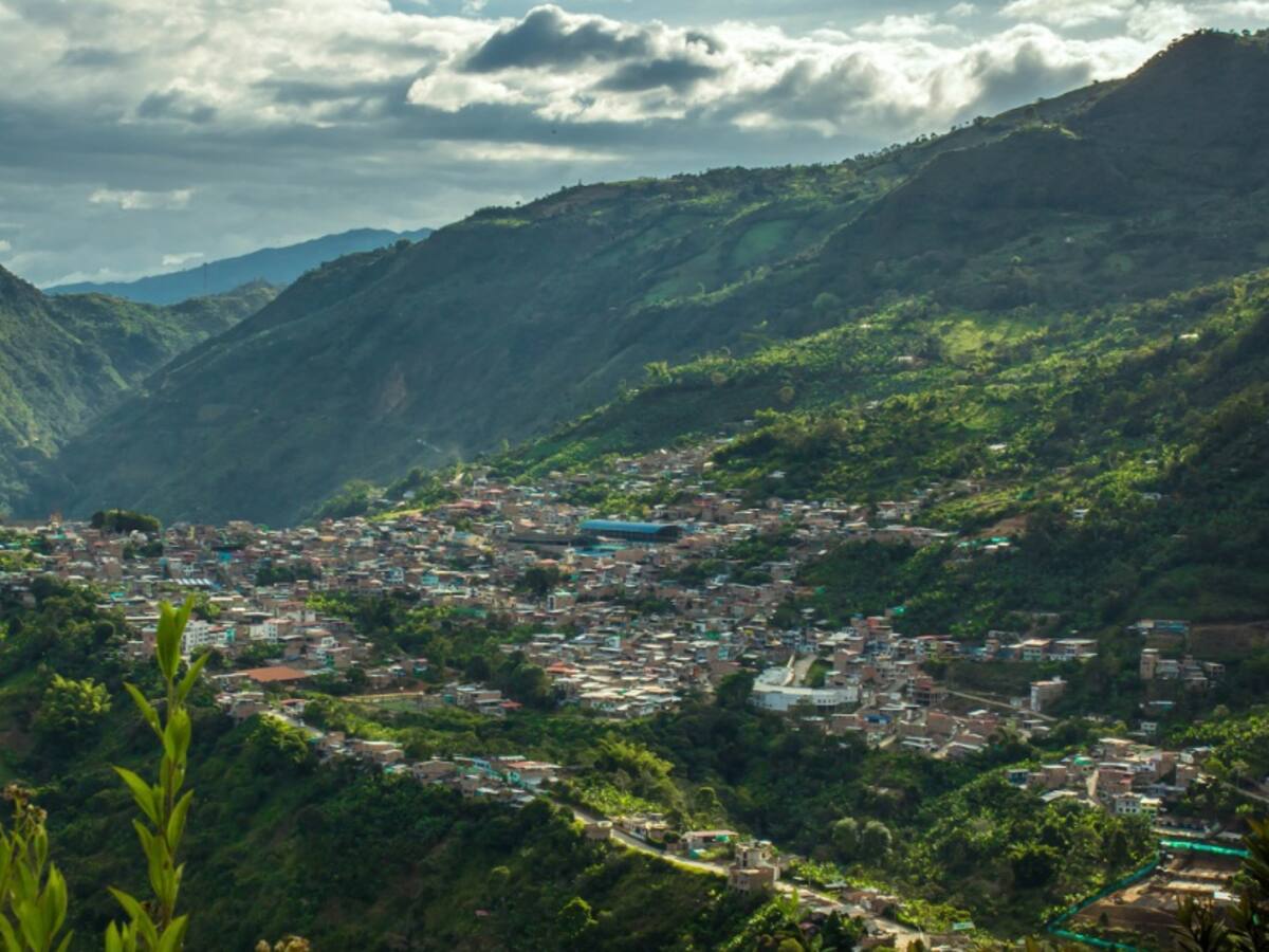 Los Andes (Sotomayor), 'La tierra del corazón de oro': 110 años de historia