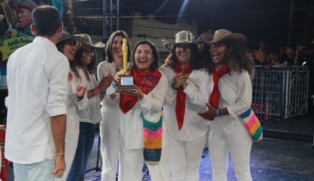 Esta agrupación de Bogotá conformada solo por mujeres y fue el único conjunto femenino en la categoría aficionado.