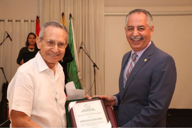 Premio al servicio y experiencia.