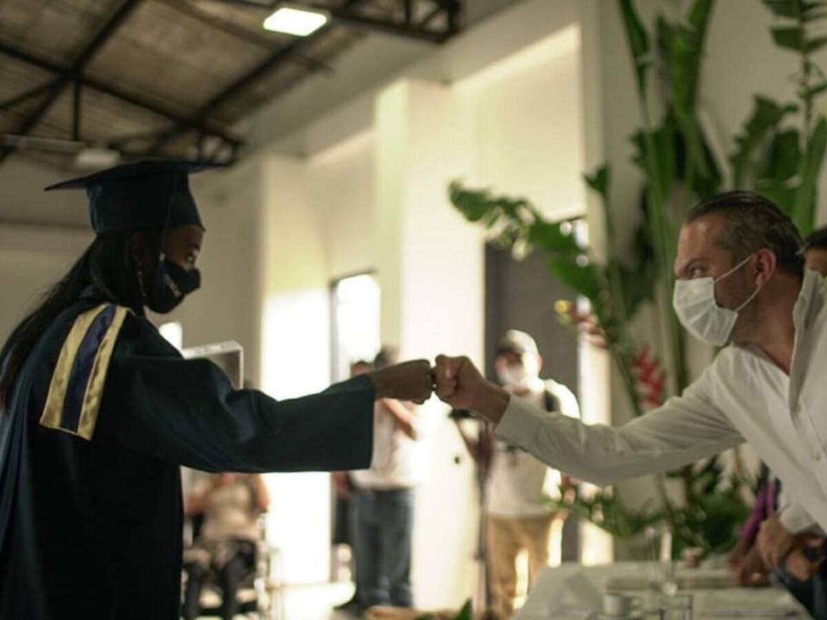 Excombatientes se graduaron como técnicos en transformación del café