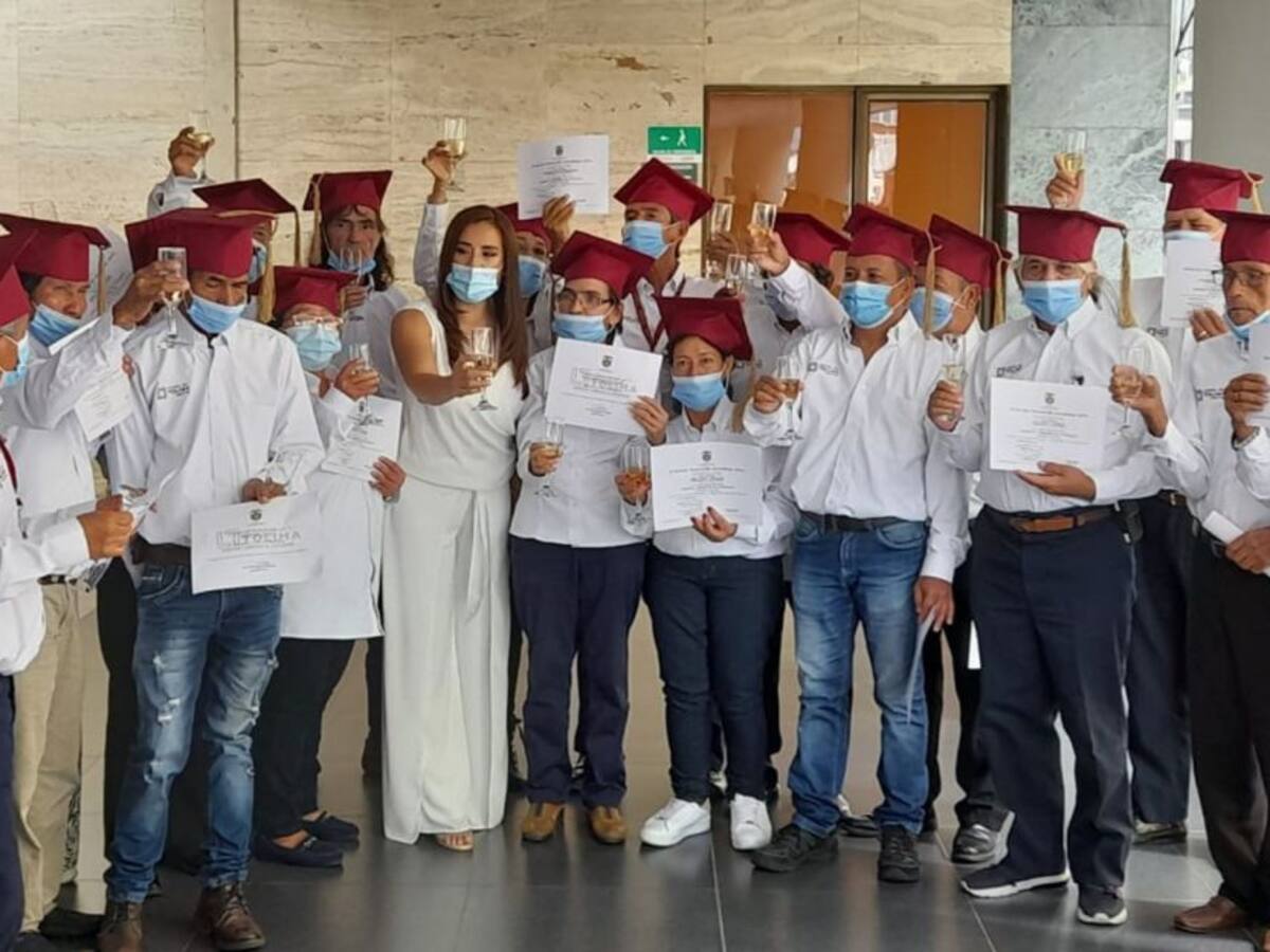 Loteros del Tolima se capacitaron en atención al cliente