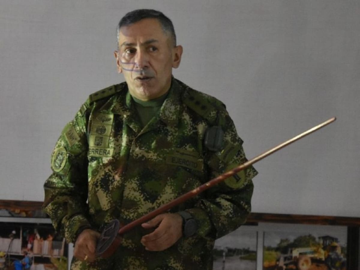 Ejército Nacional retiró a general cuestionado por aliarse con narcos