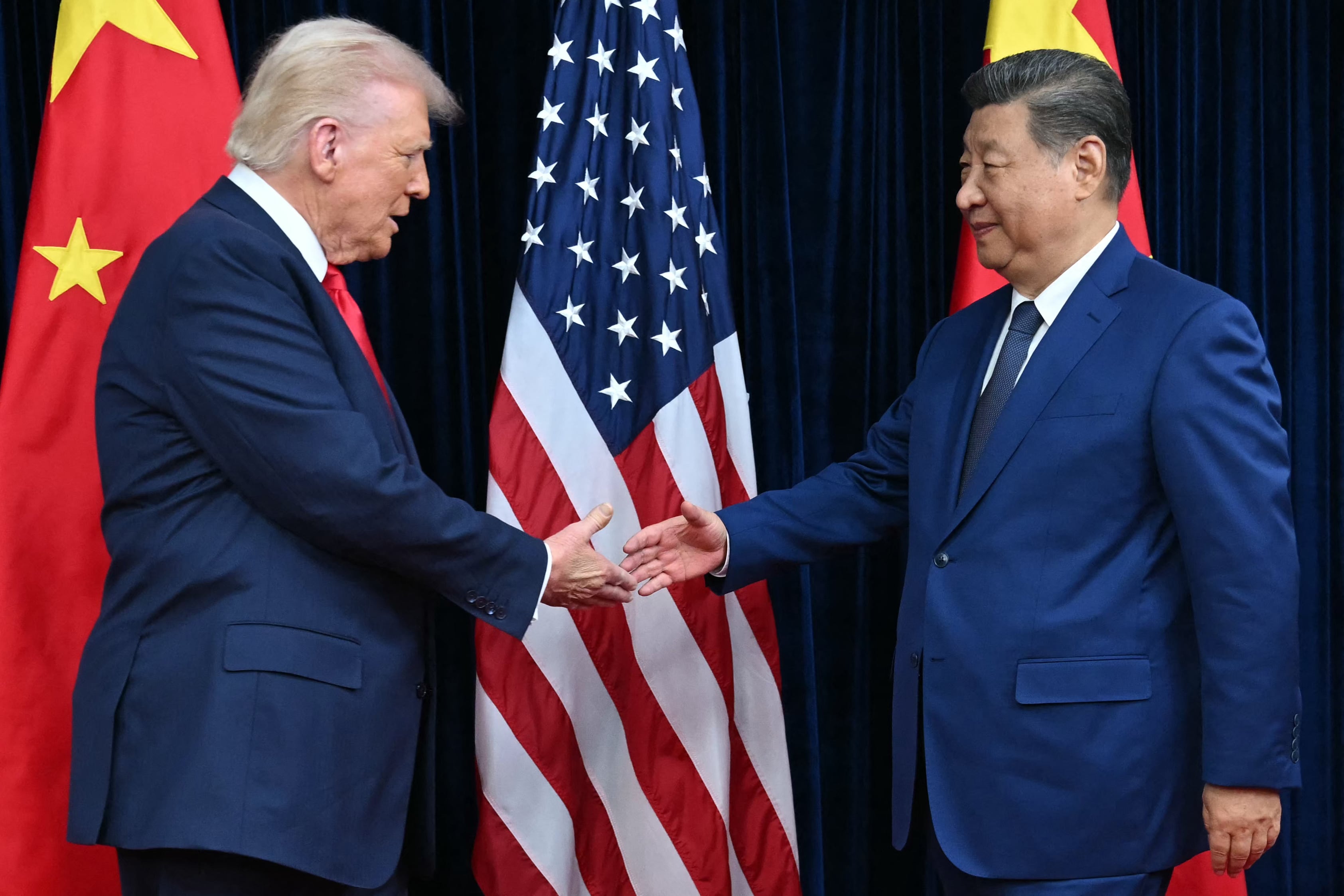 El presidente de Estados Unidos , Donald Trump (i) y el presidente de China, Xi Jinping (d).
(Foto: ANDREW CABALLERO-REYNOLDS / AFP)