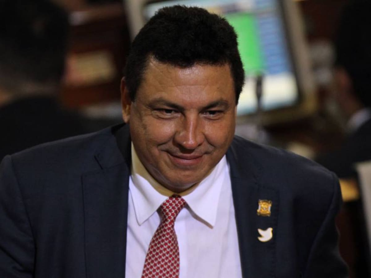 Corte escuchará al senador Pinto tras ser nombrado en la JEP por "Otoniel"