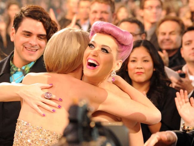 Katy Perry y Taylor Swift en los American Music Awards 2011 