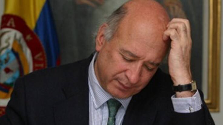 Pese a destitución de la Procuraduría, Sabas Pretelt insiste en su inocencia