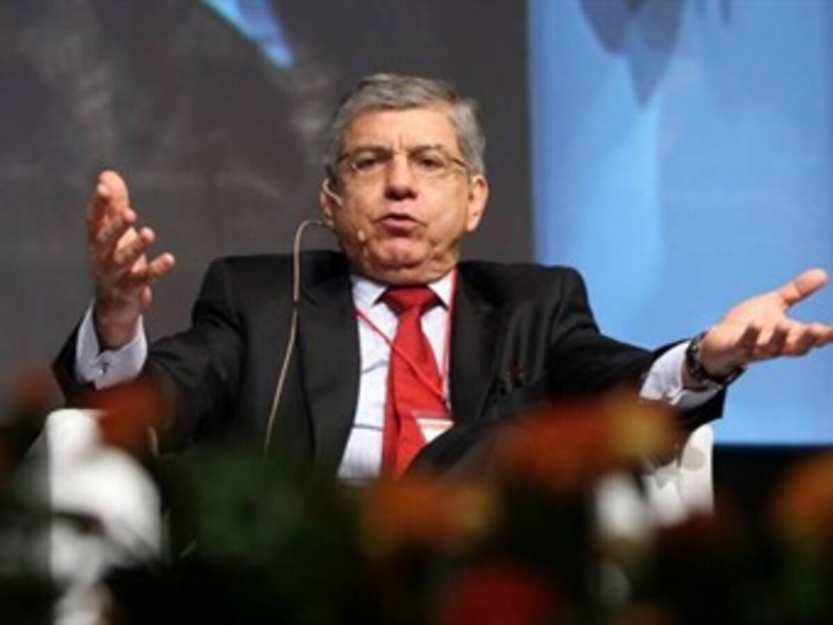 Gaviria pide a EE.UU. aclarar denuncias de Frechette sobre narcocassettes