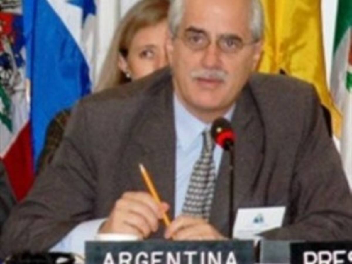 Argentina pide formalmente a la ONU mesa de negociación con Reino Unido