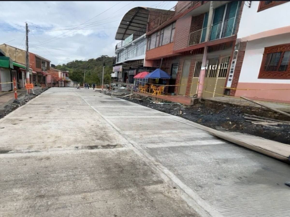 Contratista sigue incumpliendo los tiempos en la obra del acueducto de Vélez