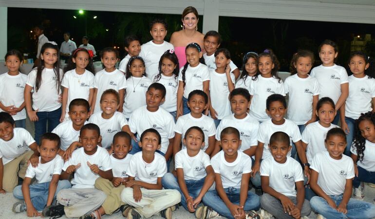 Vivi Barguil de Sarmiento dirige la Fundación A la Rueda Rueda que beneficia a más de 240 niños de Montería.