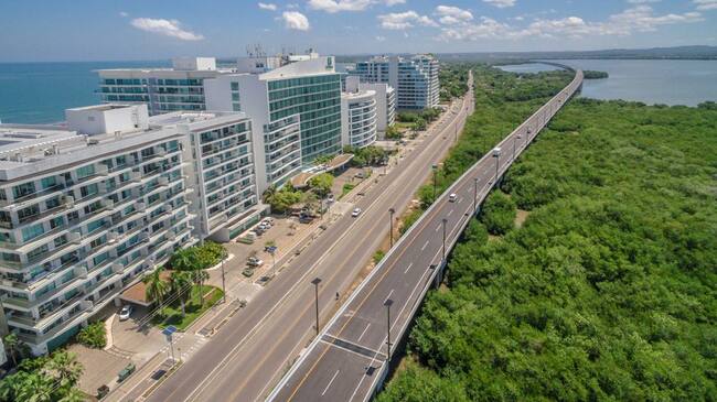 La mejora refleja la terminación exitosa de la fase de construcción, ahora que todas las unidades funcionales han sido aceptadas