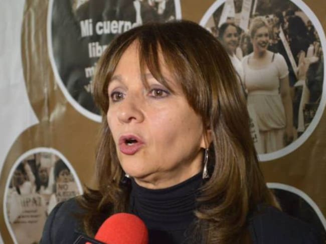 "Los argumentos de la Secretaría de Gobierno son con los que 'paras' justificaban violaciones": Ángela Robledo