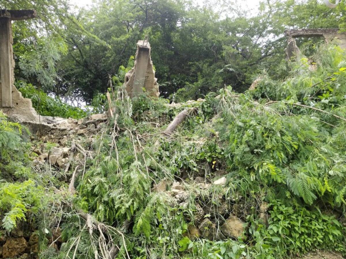 Aguacero provocó desplome de un muro de contención en Cartagena