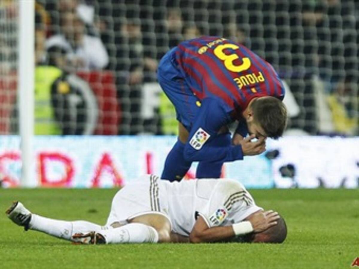 Gerard Piqué cree que habrá sanción para Pepe por agredir a Lionel Messi
