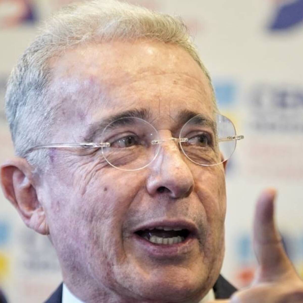 Álvaro Uribe confirmó que no asistirá a la posesión de Gustavo Petro
