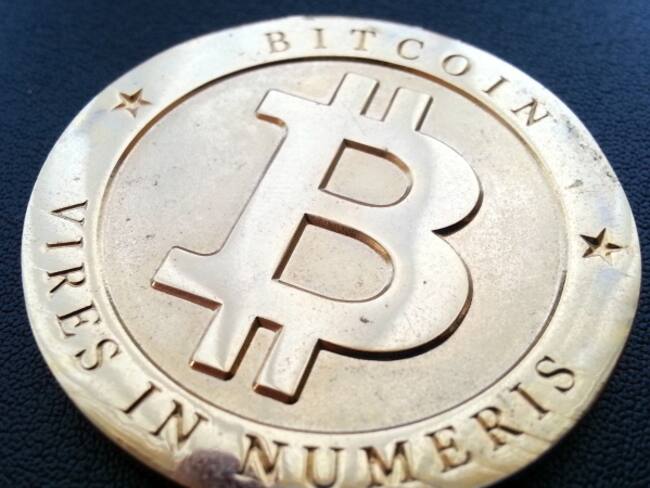 Bitcoin cae un 10%