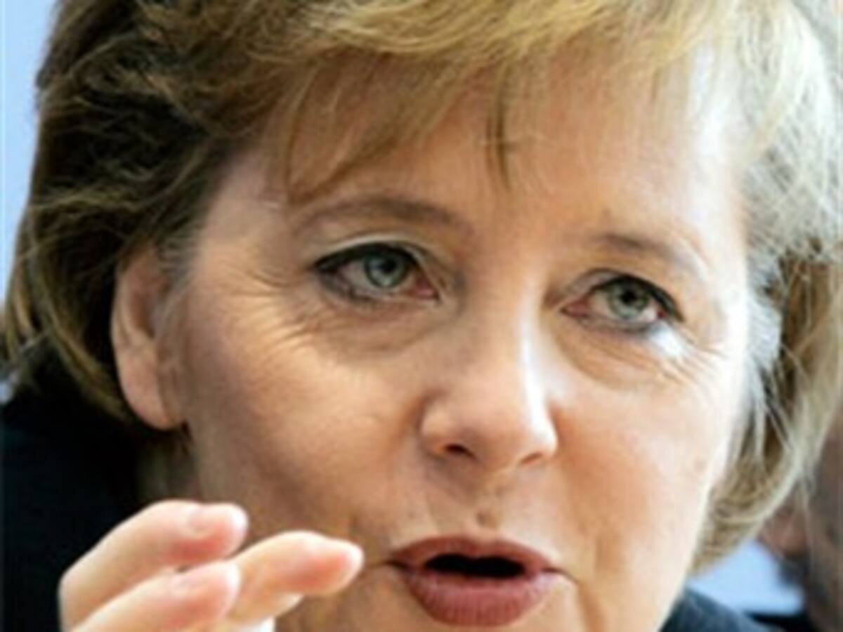 Merkel abre con Papandréu una ronda clave para el paraguas de rescate europeo
