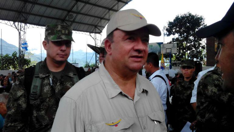 Ministro Defensa dice que no se ha reiniciado desminado en Orejón.