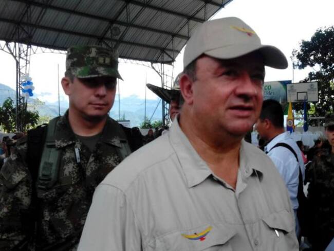 Ministro Defensa dice que no se ha reiniciado desminado en Orejón.