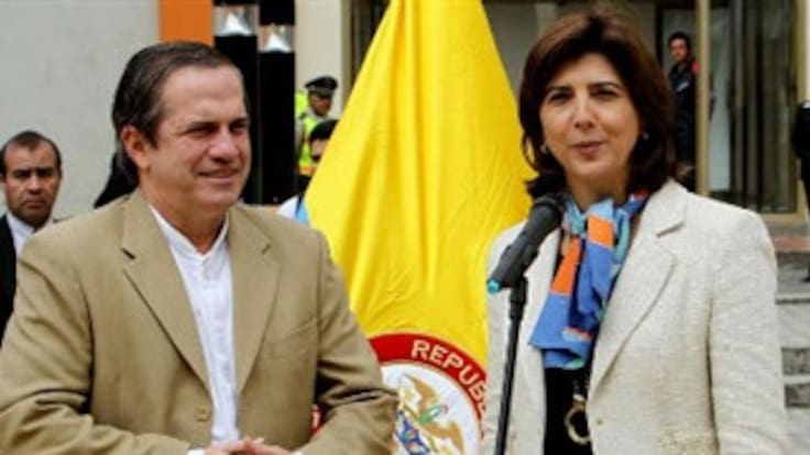 Cancilleres de Colombia y Ecuador establecieron límites marítimos entre los dos países
