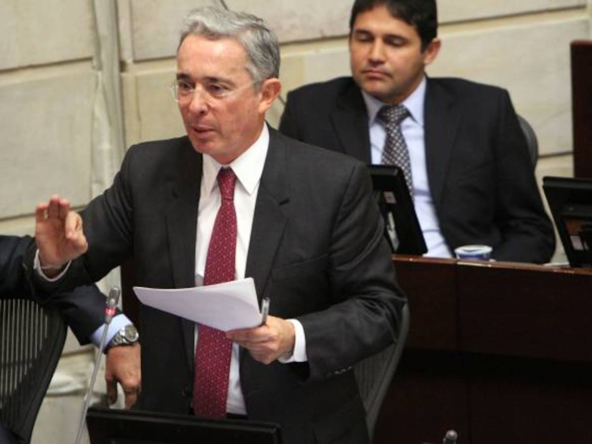 Ex presidente Uribe se reunió con camioneros en Antioquia