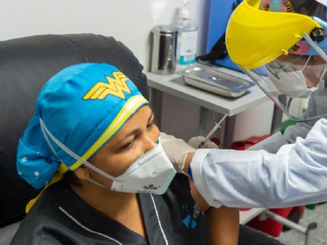 Liseidis Pérez, primera vacunada en Barranquilla