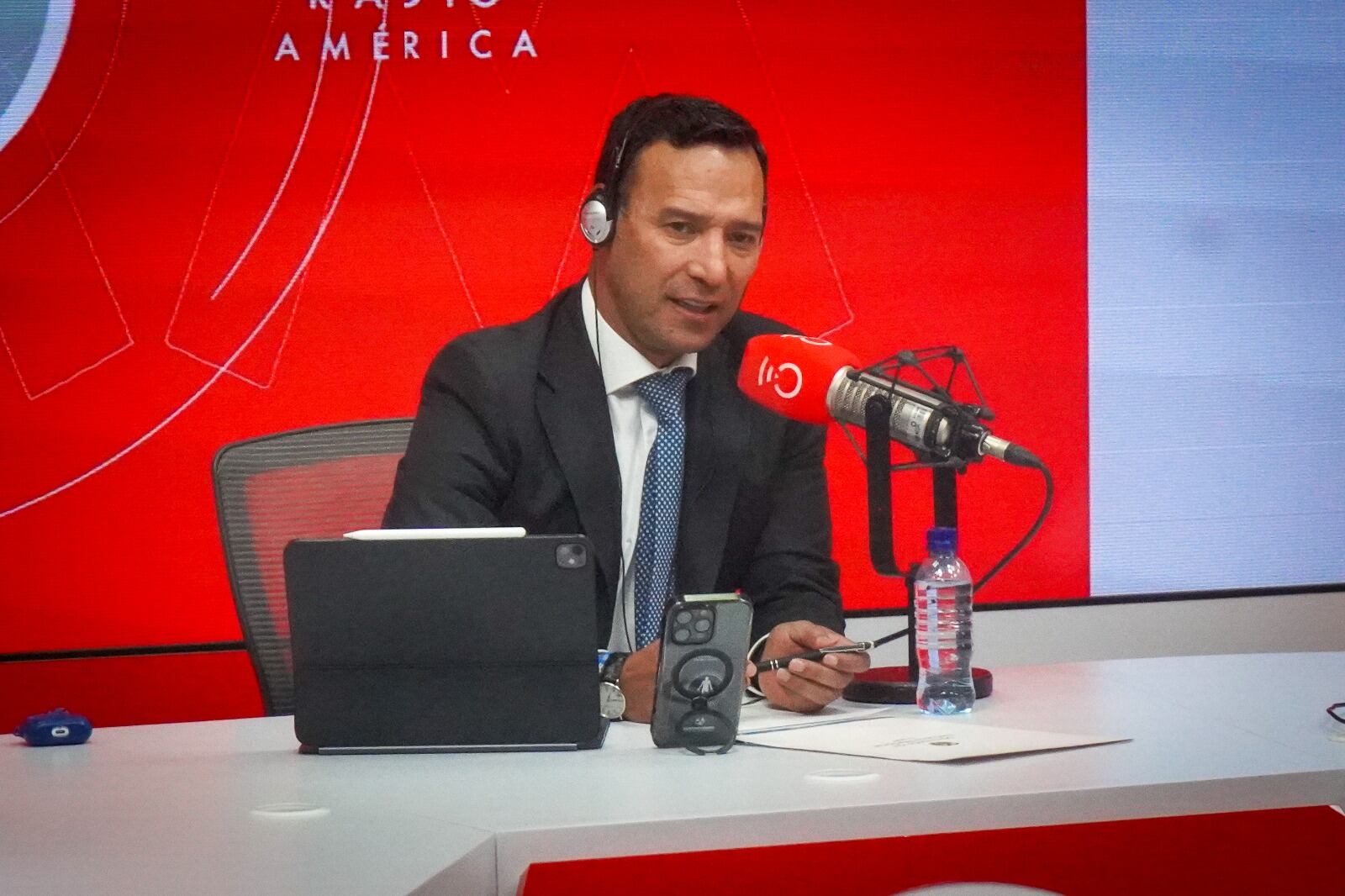 Pedro Sánchez, ministro de Defensa.