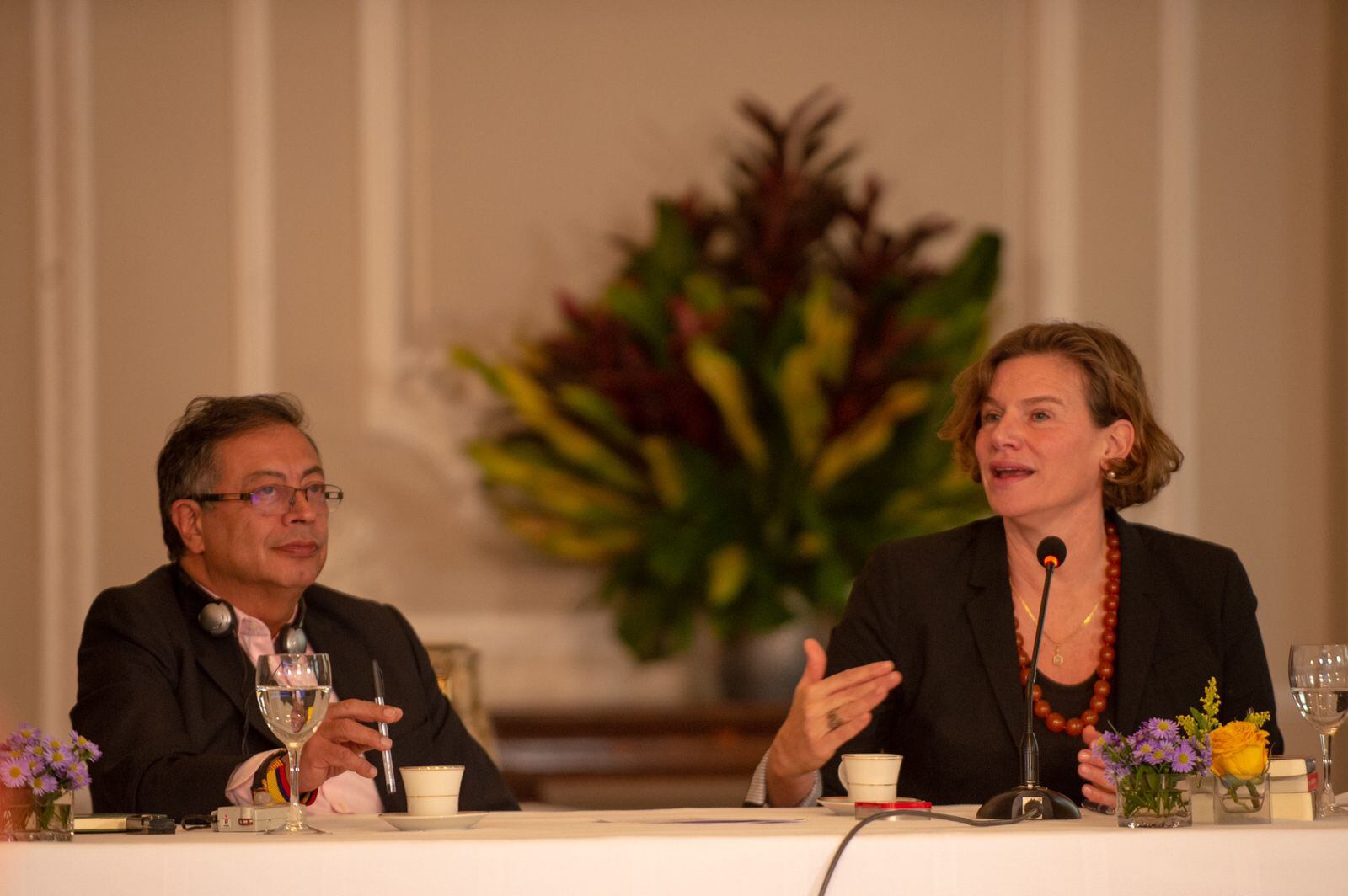 Presidente Petro y la experta en economía Mariana Mazzucato (Cortesía: Presidencia)