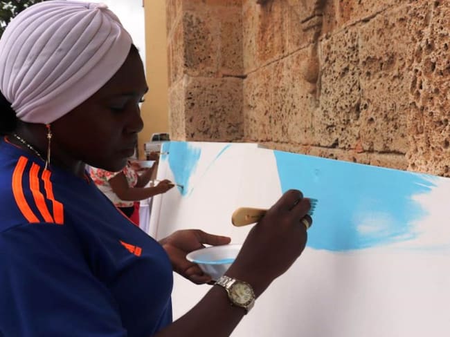 Mujeres víctimas del conflicto armado iniciaron mural, en Cartagena