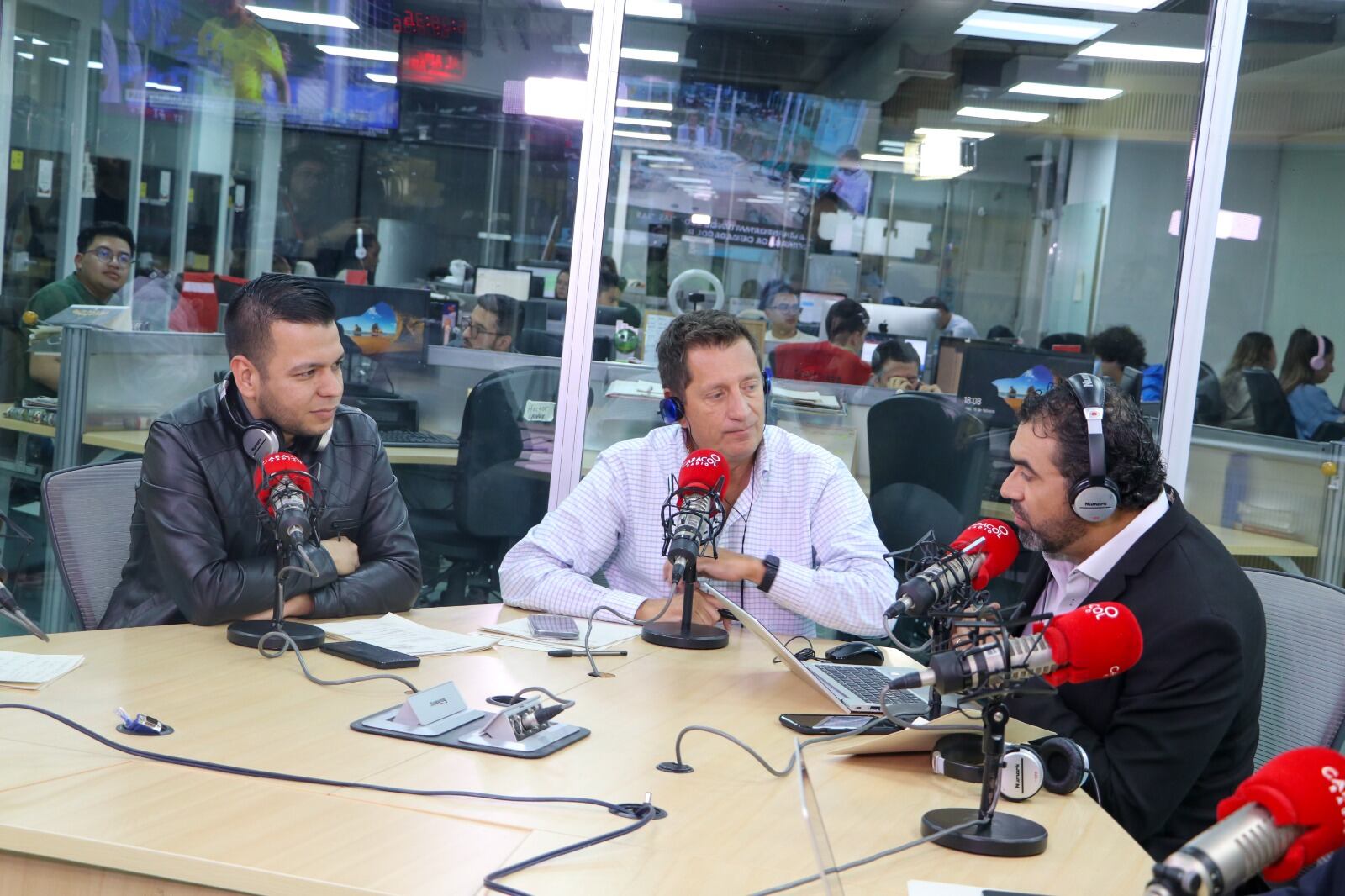 Jota Pe Hernández en Sin Anestesia - Caracol Radio