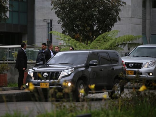 Vehículos de escoltas, imagen de referencia. Foto: Colprensa.