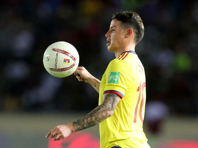 PUERTO ORDAZ, VENEZUELA - MARCH 29: James Rodríguez of Colombia in action during the FIFA World Cup Qatar 2022 qualification match between Venezuela and Colombia at Estadio Cachamay on March 29, 2022 in Puerto Ordaz, Venezuela. (Photo by Edilzon Gamez/Getty Images)