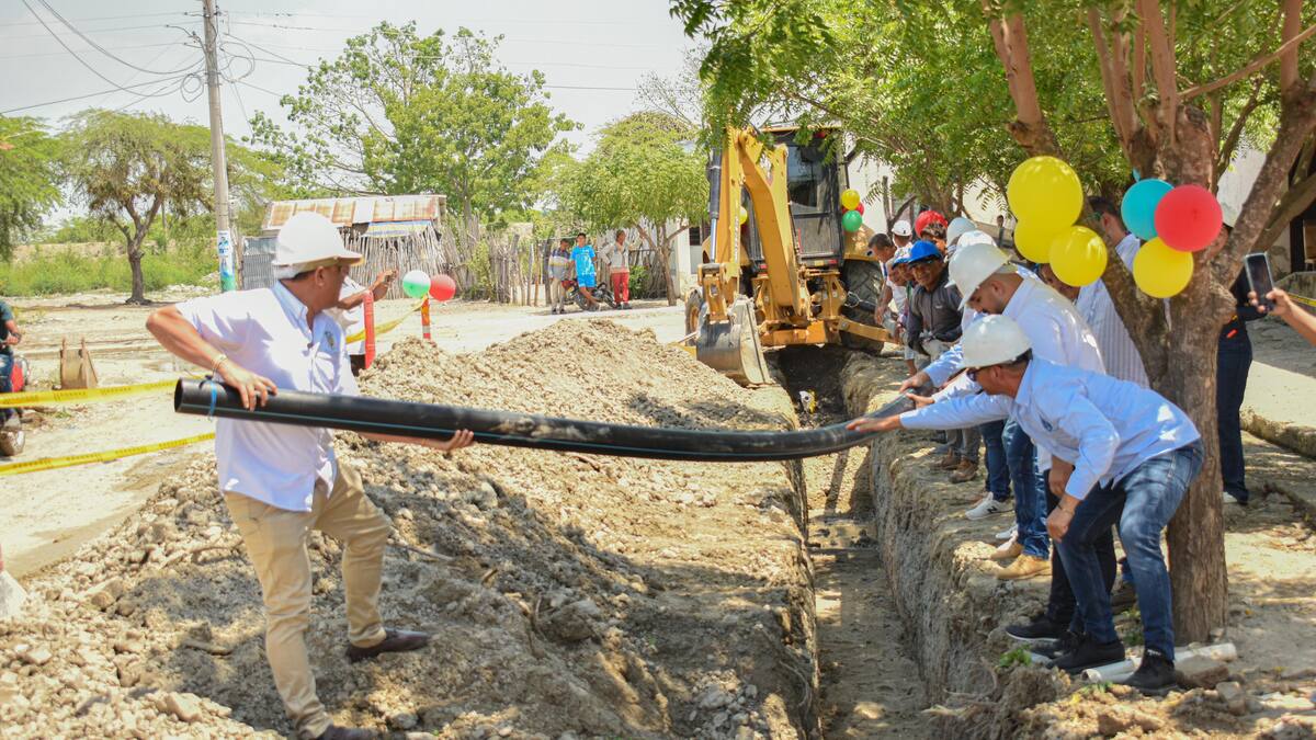 Iniciaron obras del nuevo acueducto de San Andrés del Río, en Córboba Tetón
