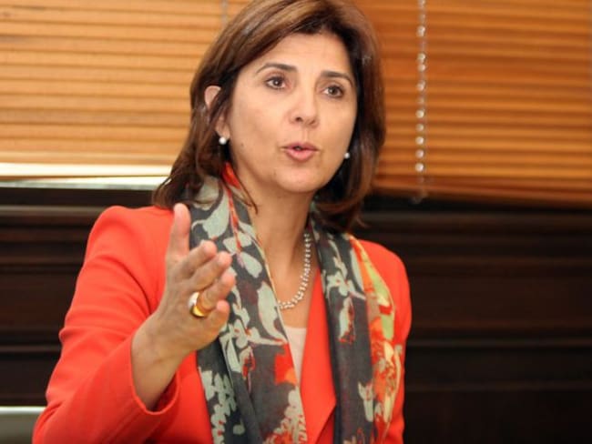 María Ángela Holguín habla sobre reunión con la canciller venezolana