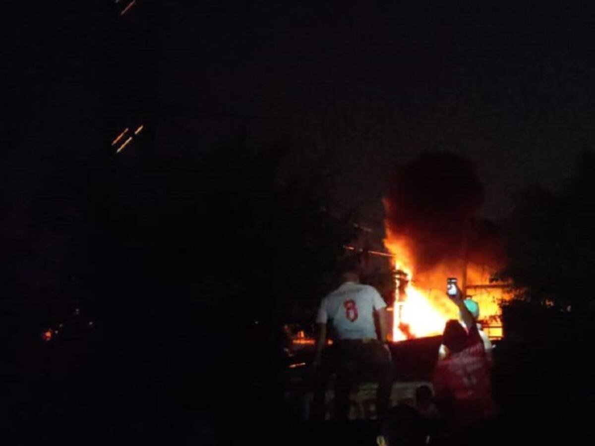 Cuerpo de bomberos controló incendio en subestación de empresa Air-e